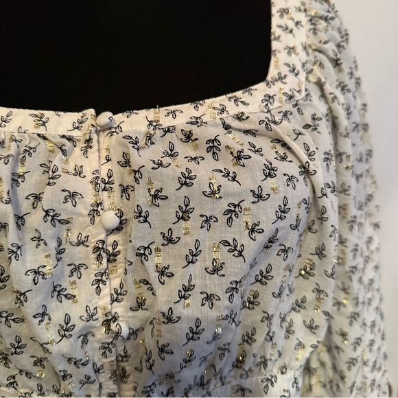 NWOT Old Navy Bell Sleeve Top - Picture 4 of 4